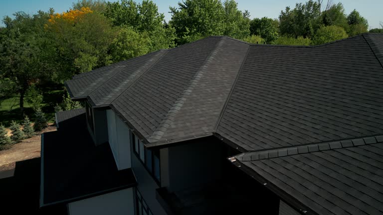 Best Flat Roofing  in North Prairie, WI